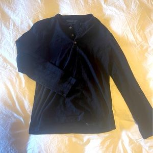 Banana Republic long sleeve Henley- Black
